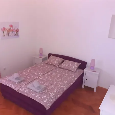 Lumar Holidays And Apartments