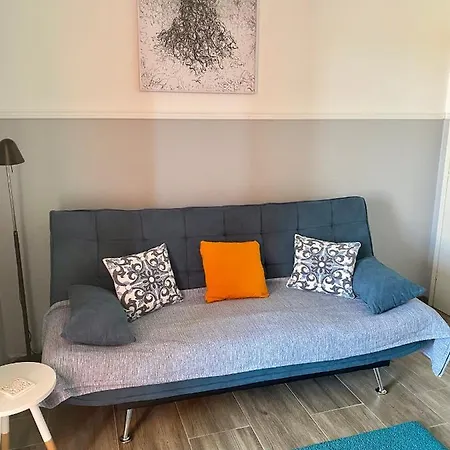Lumar Holidays And Apartments Holiday home