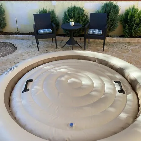 Lumar Holidays And Apartments Holiday home