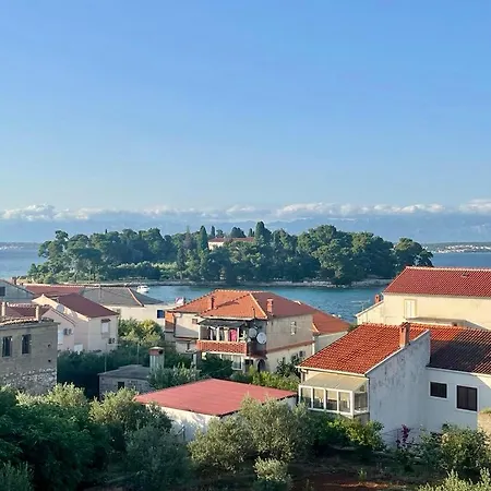 Lumar Holidays And Apartments Holiday home Preko
