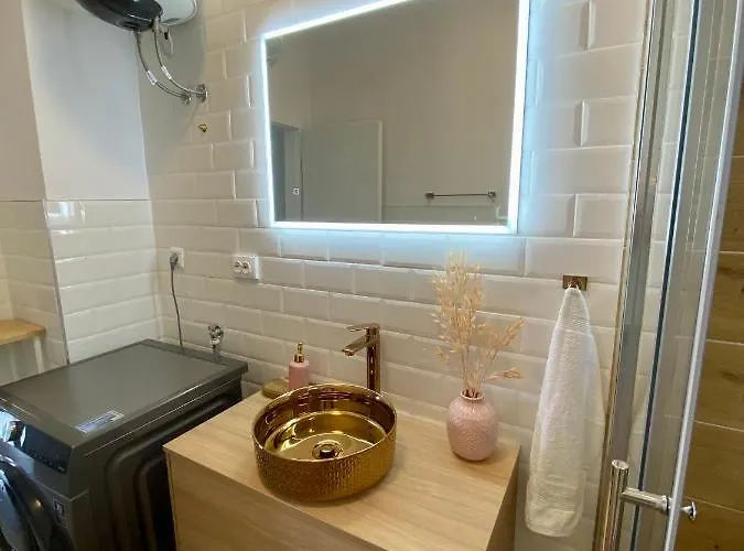 Дом отдыха Lumar Holidays And Преко